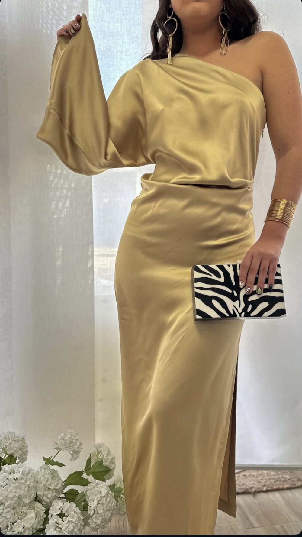 Vestido Midi Asimétrico