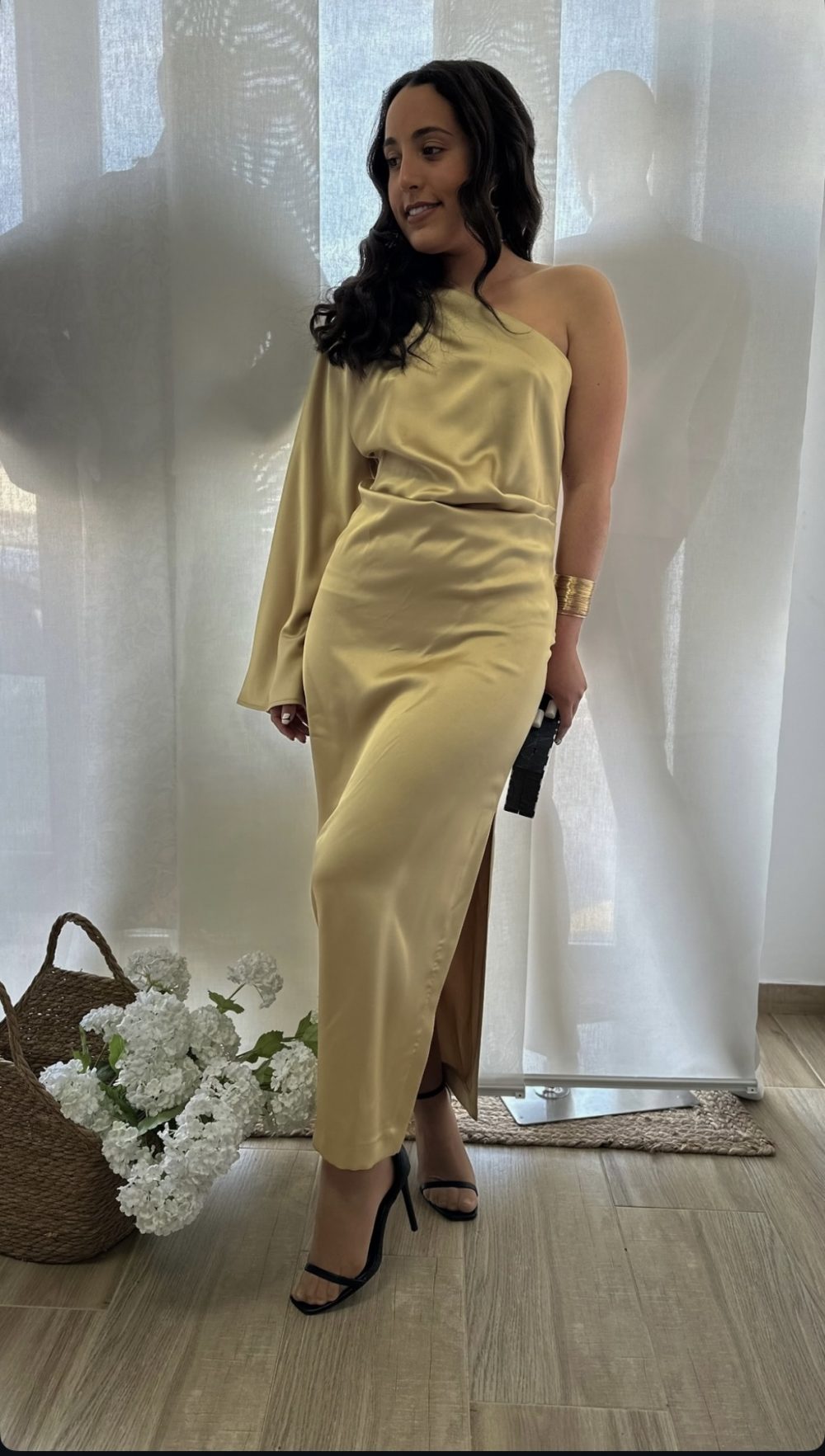 Vestido Midi Asimétrico