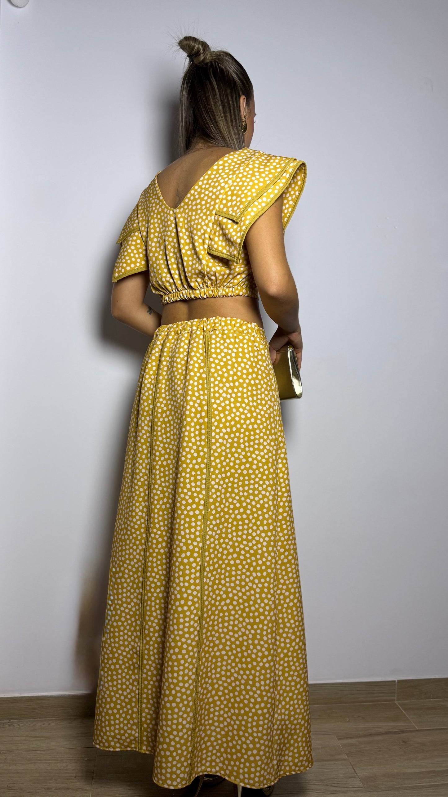 Conjunto Lunar Amarillo